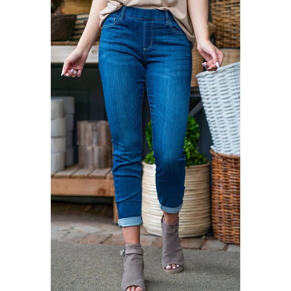 CELLO Mid Rise Pull On Skinny Jeans - Picture 1 of 6